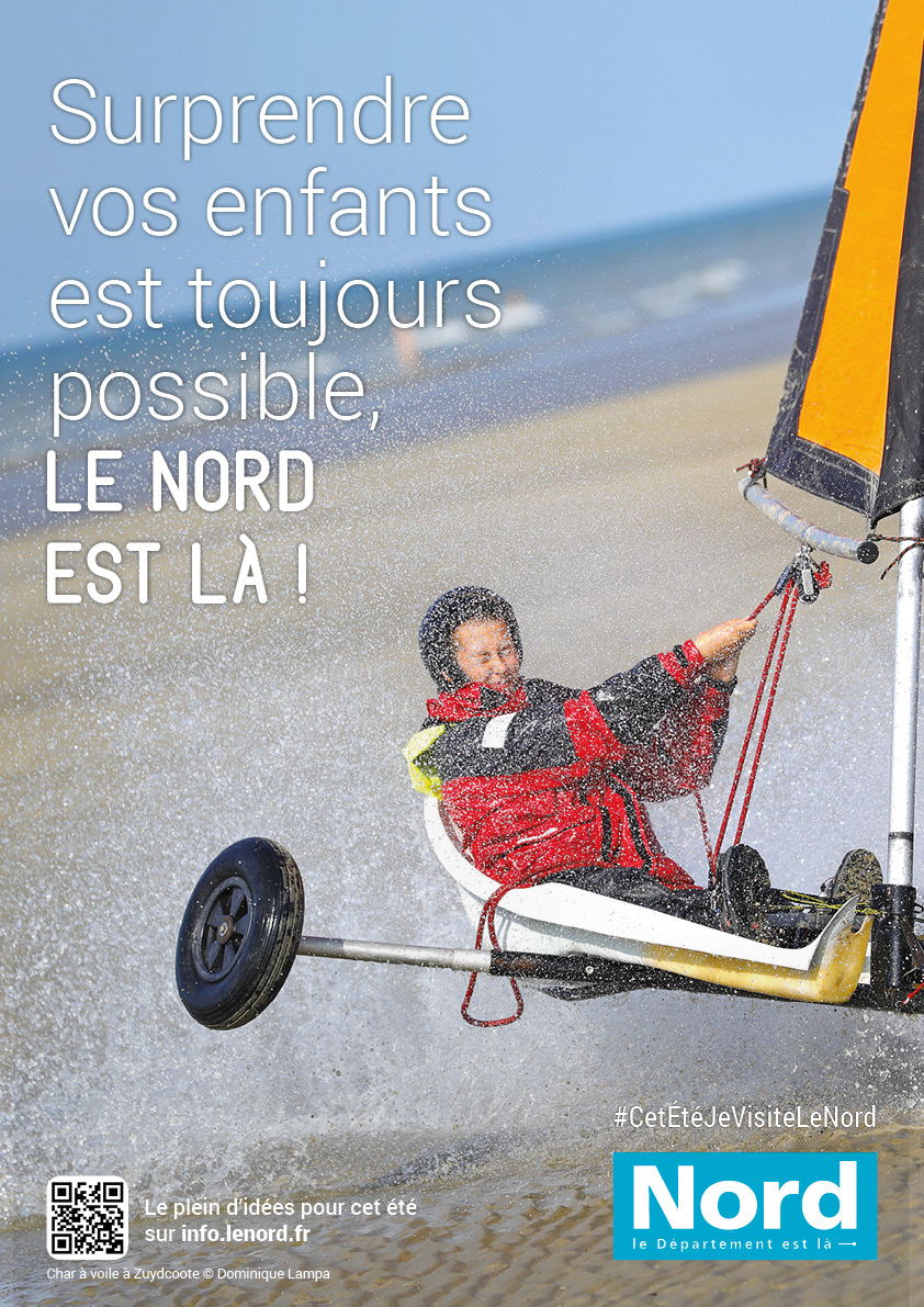tourisme dans le Nord. plage de Zuydcoote, char à voile sur la plage